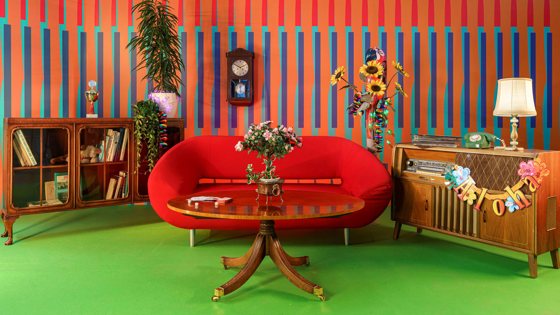 Wohnzimmer Mit Uhr Angepasst